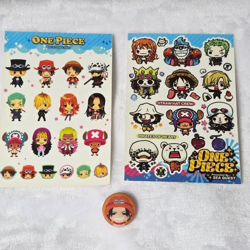 [BUNJANG] One Piece Stickers &amp; Badges Bundle Set / 원피스 굿즈 일괄 판매 (스티커&amp;뱃지)