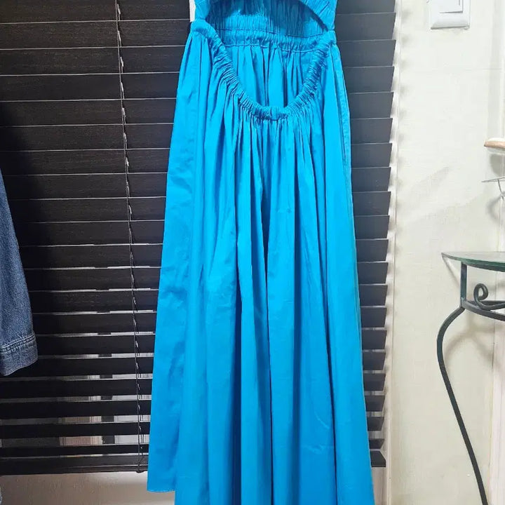 [BUNJANG] Mojo S.phine Blue Cutout Long Dress / 모조에스핀 청량한 블루 컷아웃 롱 원피스