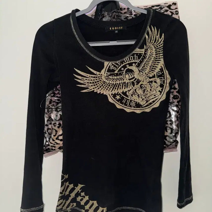 [BUNJANG] D.I.A Gold Print Long Sleeve Top / 오네갸루 d.i.a깔 상의 롱슬리브 긴팔탑
