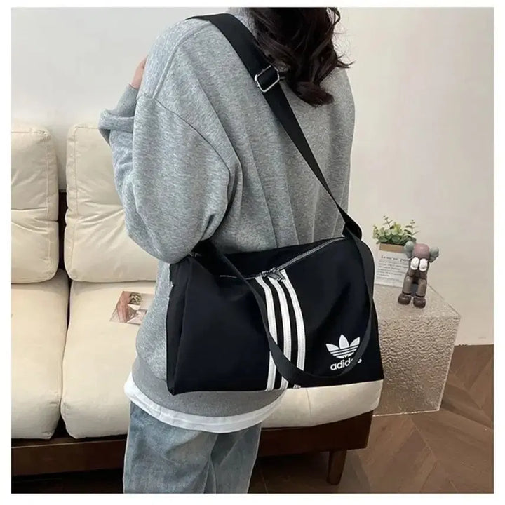 [SOLD OUT] 아디다스 블랙 3선 크로스백