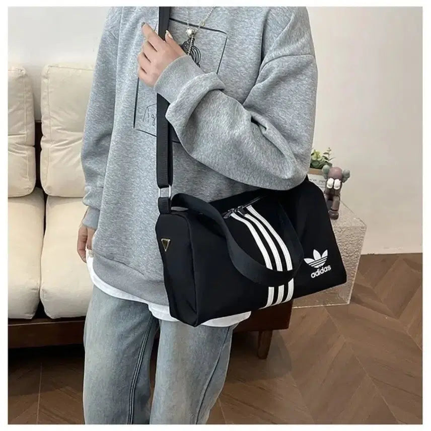 [SOLD OUT] 아디다스 블랙 3선 크로스백