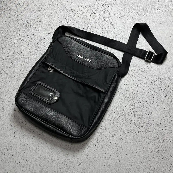 [BUNJANG] Vintage Diesel Leather Nylon Crossbody Messenger Bag / Vintage Diesel Leather Nylon Crossbody