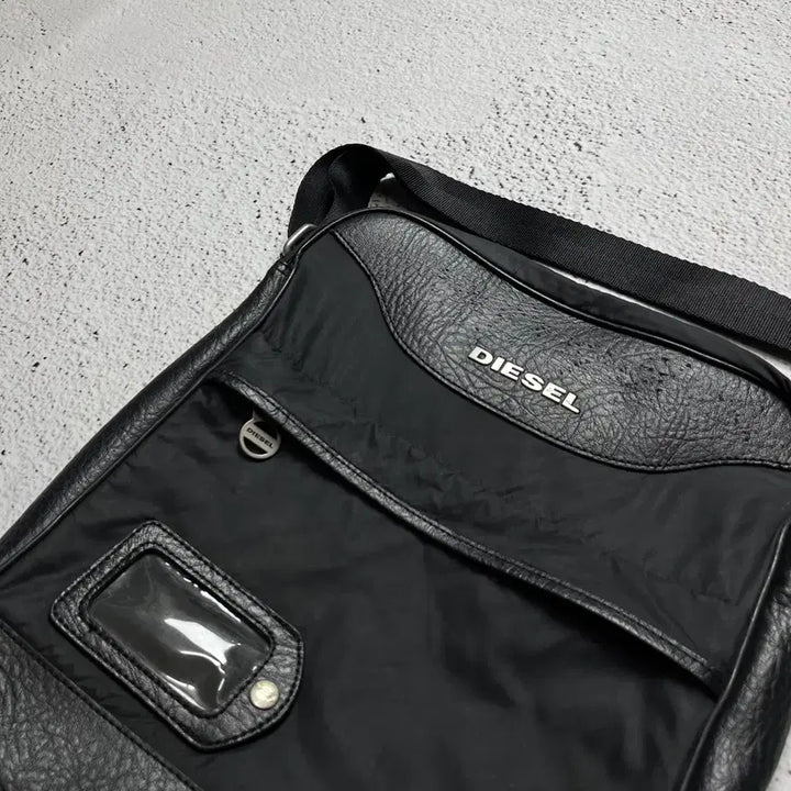 [BUNJANG] Vintage Diesel Leather Nylon Crossbody Messenger Bag / Vintage Diesel Leather Nylon Crossbody