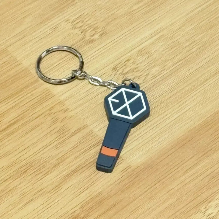 [BUNJANG] EXO Chanyeol Lightstick Keychain / 엑소 exo 찬열 응원봉 열쇠고리