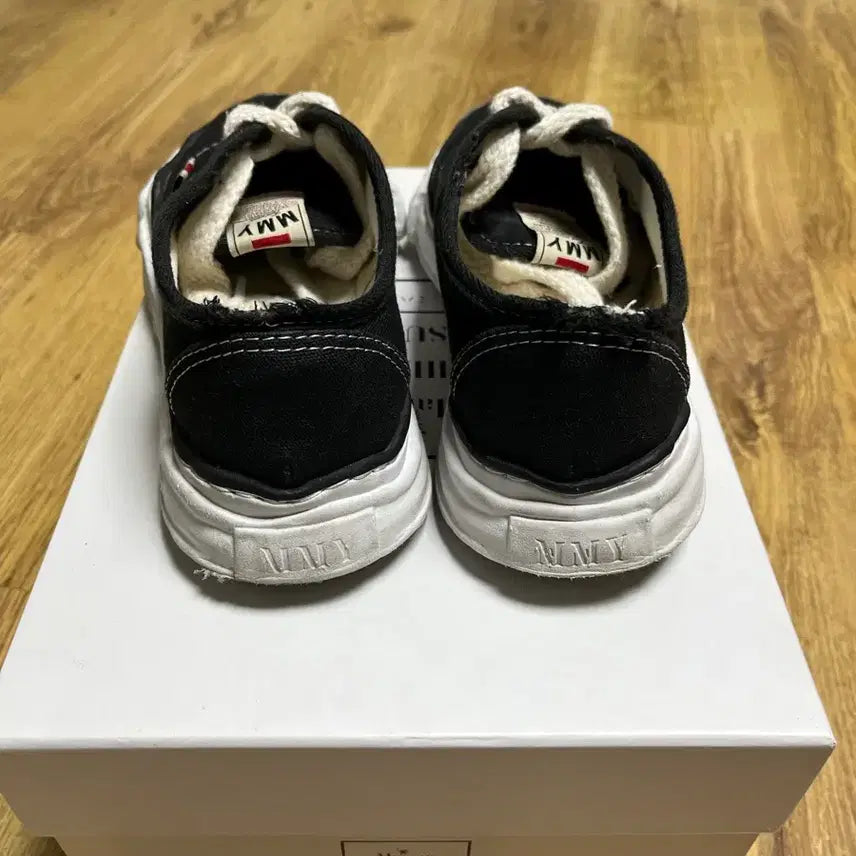 [SOLD OUT] 미하라야스히로 베이커 41