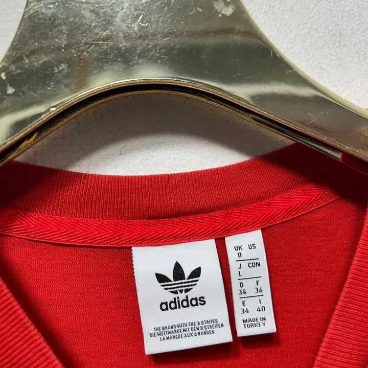 [BUNJANG] Adidas Red Short-Sleeve T-shirt (L) / 아디다스 빨간색 반팔 티셔츠 L