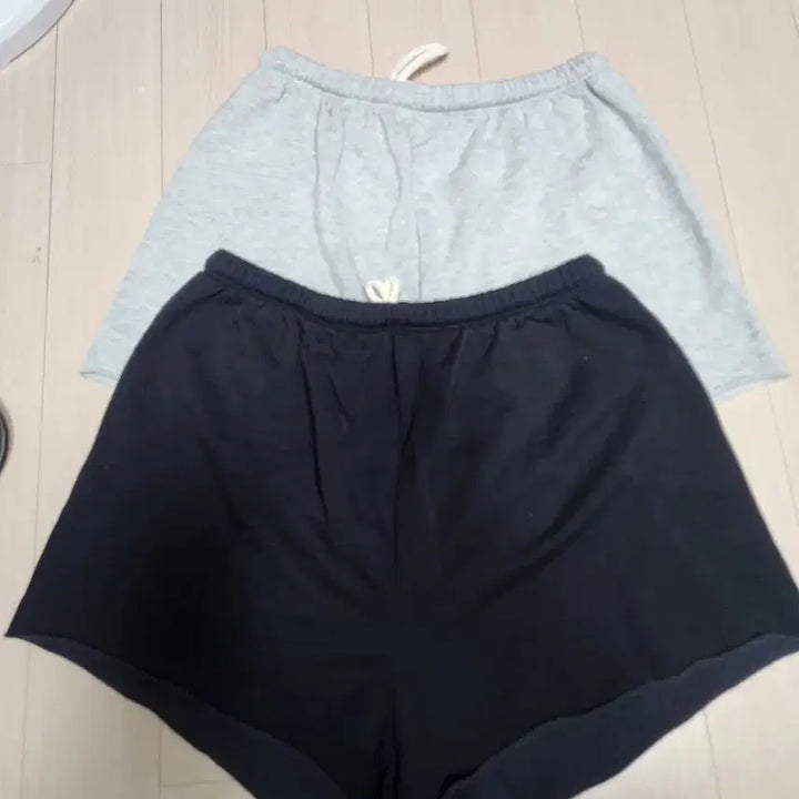 [SOLD OUT] Aerie (에어리) 트레이닝 반바지 S 2벌(미착용)