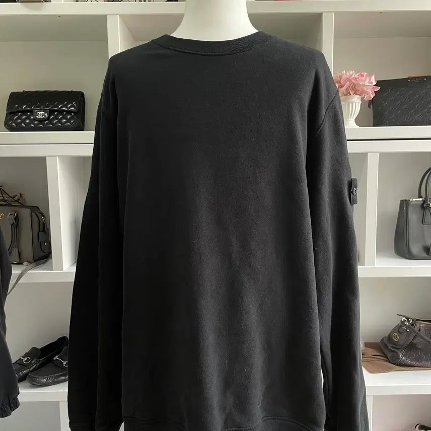 [BUNJANG] [새상품급, 3xl] 스톤아일랜드 블랙 맨투맨 스웻 / [새상품급, 3xl] 스톤아일랜드 블랙 맨투맨 스웻