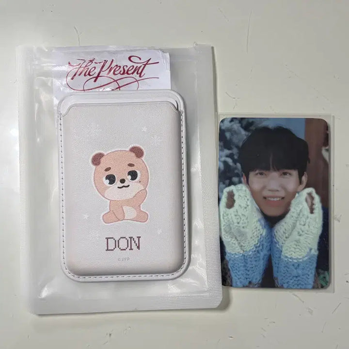 [BUNJANG] Day6 2024 Concert MD MagSafe Card Wallet / 데이식스 2024 클콘 엠디 맥세이프 카드지갑 양도