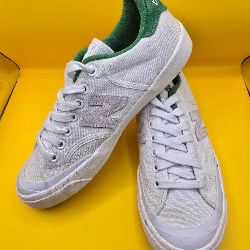 [SOLD OUT] 뉴발란스 프로코트 캐쥬얼화250~255