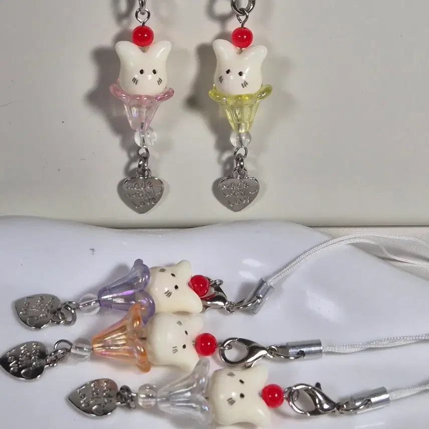[SOLD OUT] 토끼아이스크림키링 비즈키링