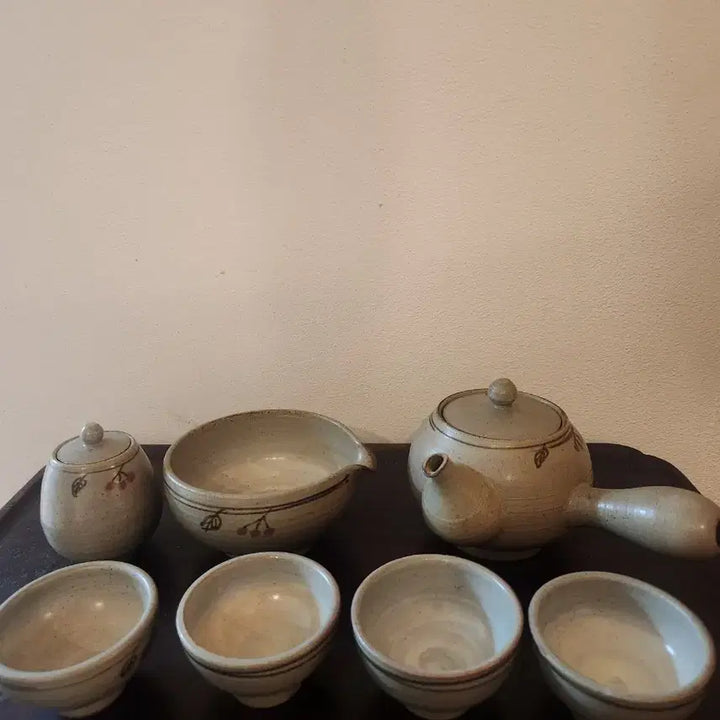 [SOLD OUT] 하빈 이명균 작가의 분청철화 다기세트