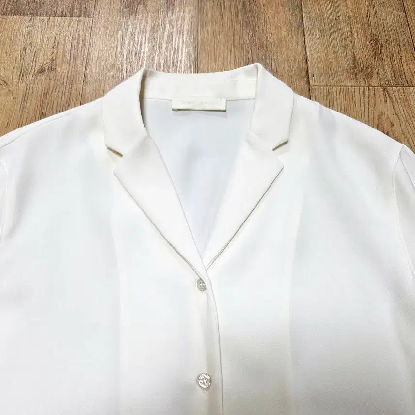 [SOLD OUT] 오르(ORR) 테일러드 카라 블라우스 55-66