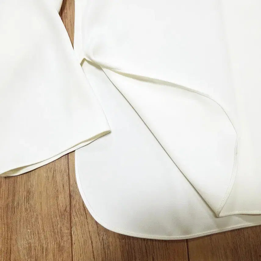 [SOLD OUT] 오르(ORR) 테일러드 카라 블라우스 55-66