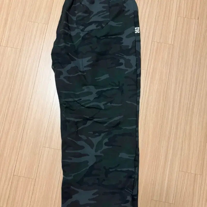 [BUNJANG] 카모 와이드 르바세 팬츠 XL 새상품! / 카모 와이드 르바세 팬츠 XL 새상품!