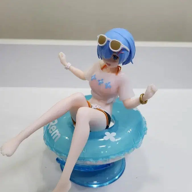 [SOLD OUT] Re 제로부터 렘 피규어 Aqua float 수영복