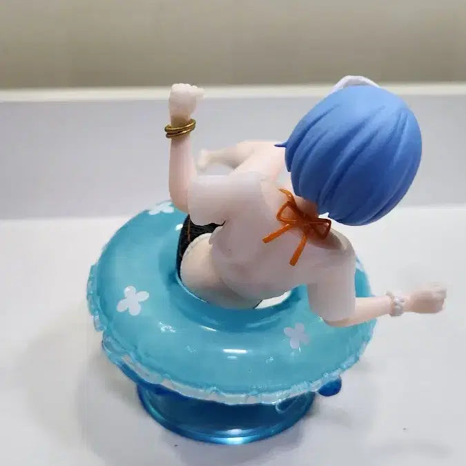 [SOLD OUT] Re 제로부터 렘 피규어 Aqua float 수영복
