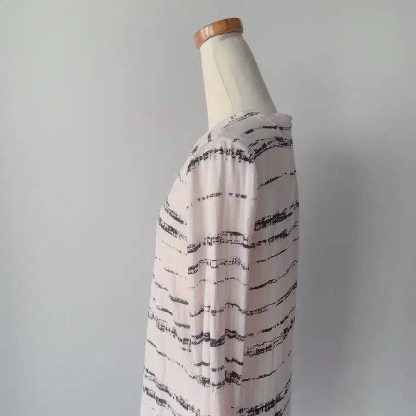 [SOLD OUT] 빈스 Vince XS사이즈 티셔츠 페루산
