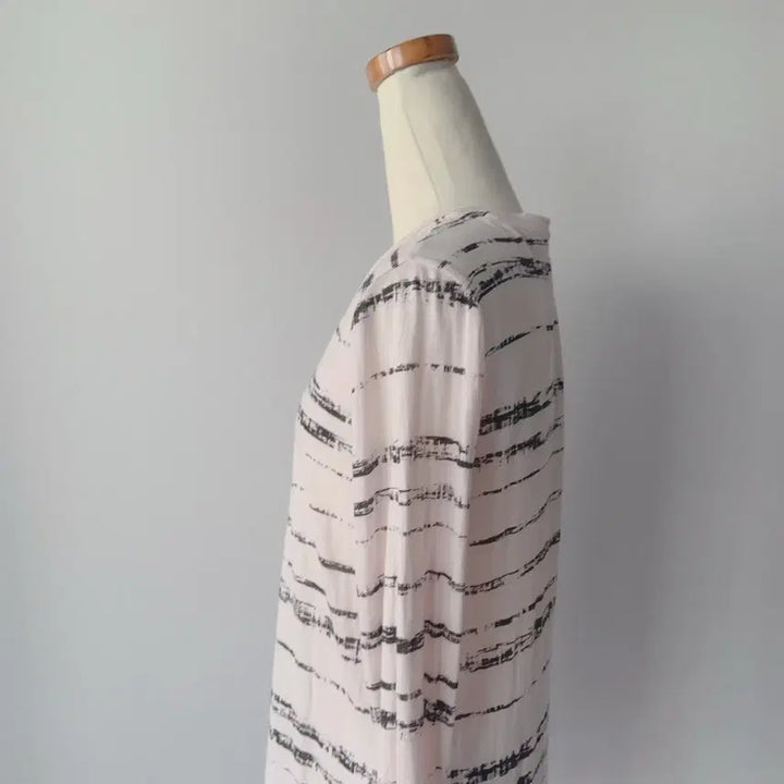 [SOLD OUT] 빈스 Vince XS사이즈 티셔츠 페루산