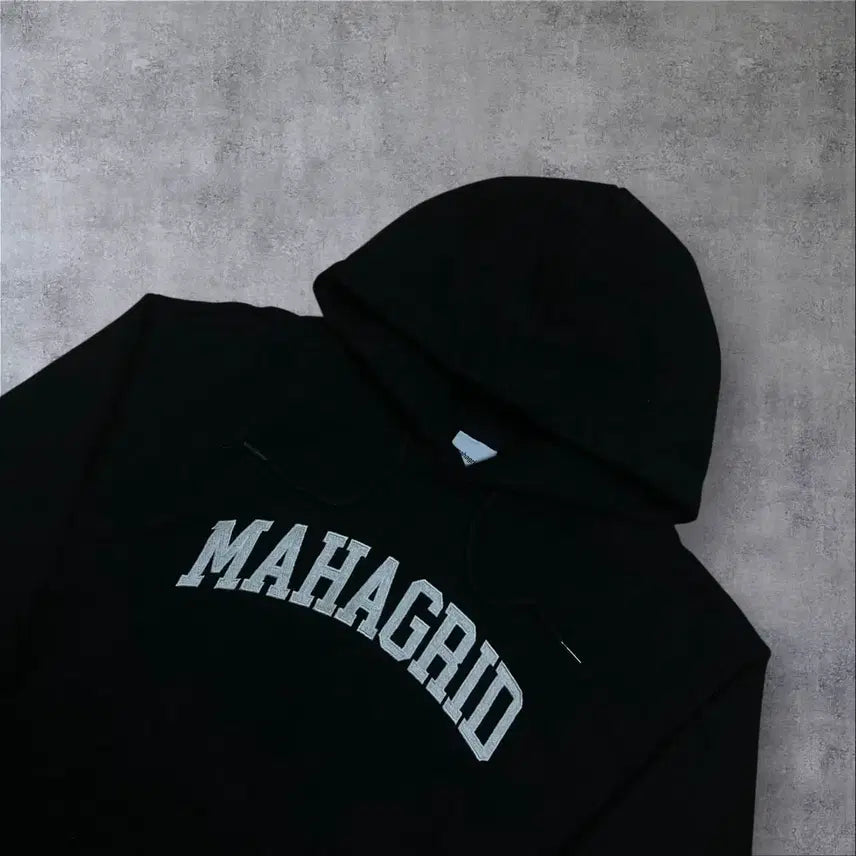 [BUNJANG] Mahagrid Spellout Logo Black Hoodie / 마하그리드 스펠아웃 로고 블랙 후드티