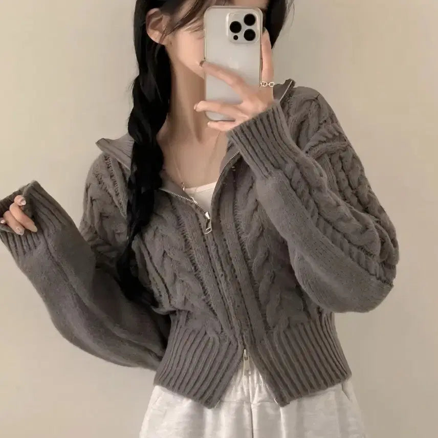 [BUNJANG] Kkwabaegi Crop Zip-up Knit Cardigan Gray / 꽈배기 카라 크롭 집업 니트 가디건 회색