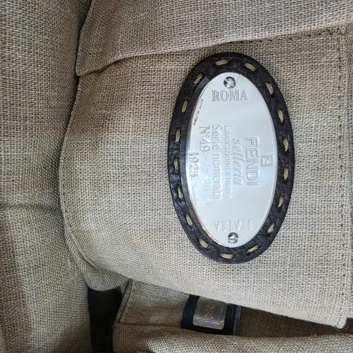 [SOLD OUT] (정품)펜디 브라운 스티치 레더 토트백