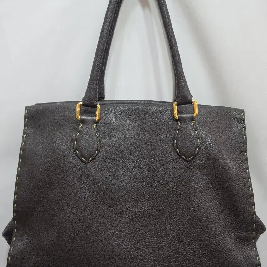 [SOLD OUT] (정품)펜디 브라운 스티치 레더 토트백