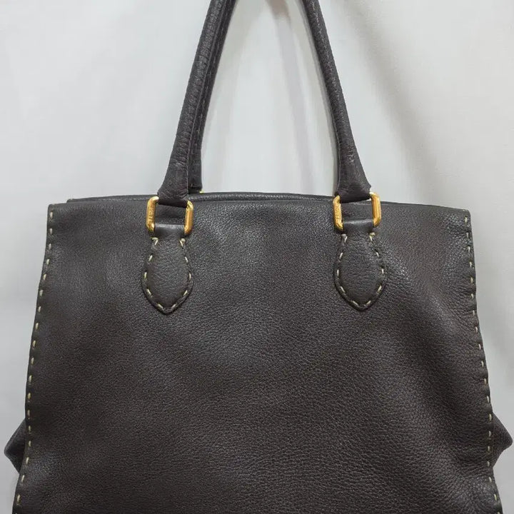 [SOLD OUT] (정품)펜디 브라운 스티치 레더 토트백