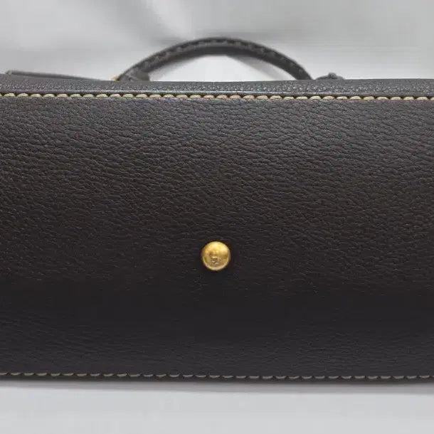 [SOLD OUT] (정품)펜디 브라운 스티치 레더 토트백