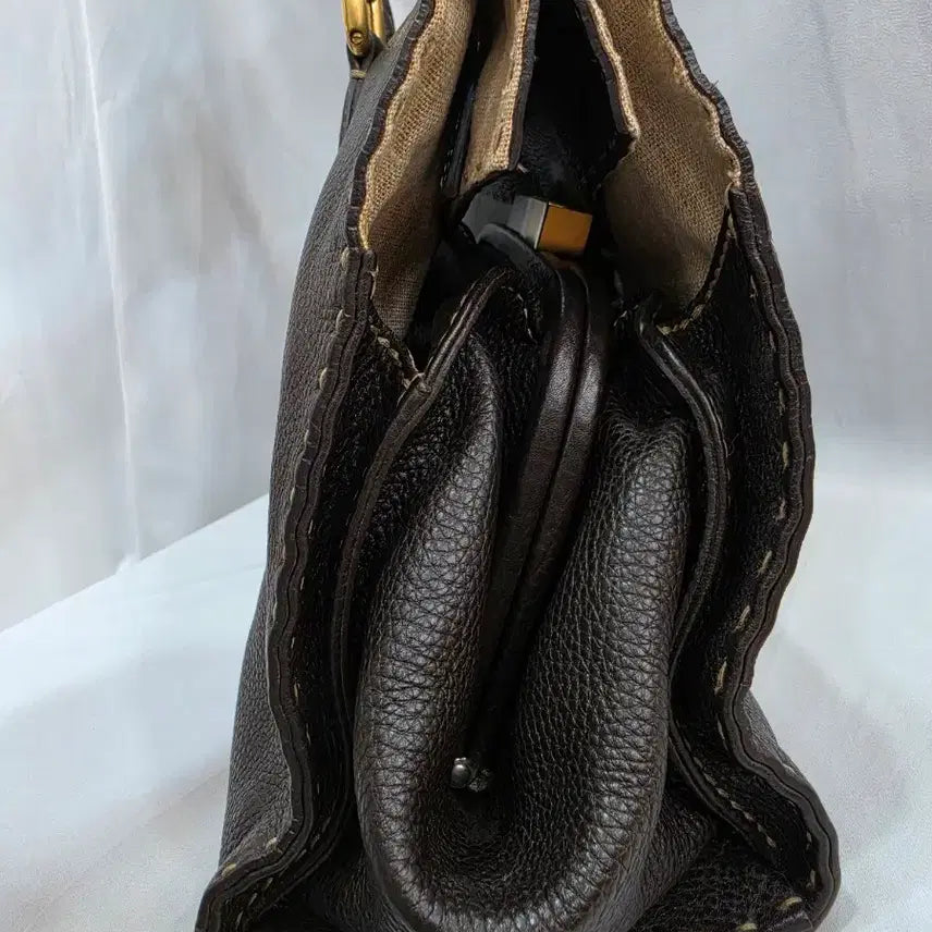[SOLD OUT] (정품)펜디 브라운 스티치 레더 토트백