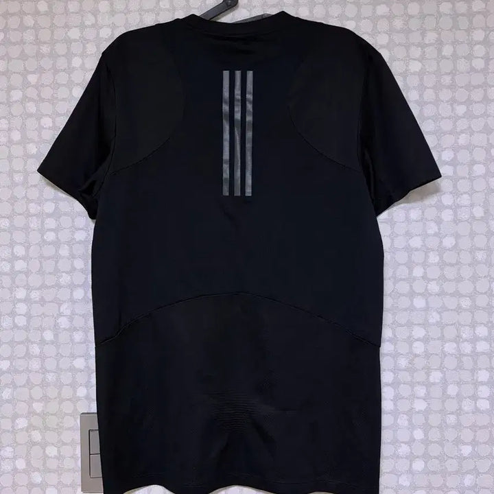 [SOLD OUT] 아디다스 기능성 반팔티 블랙 XL