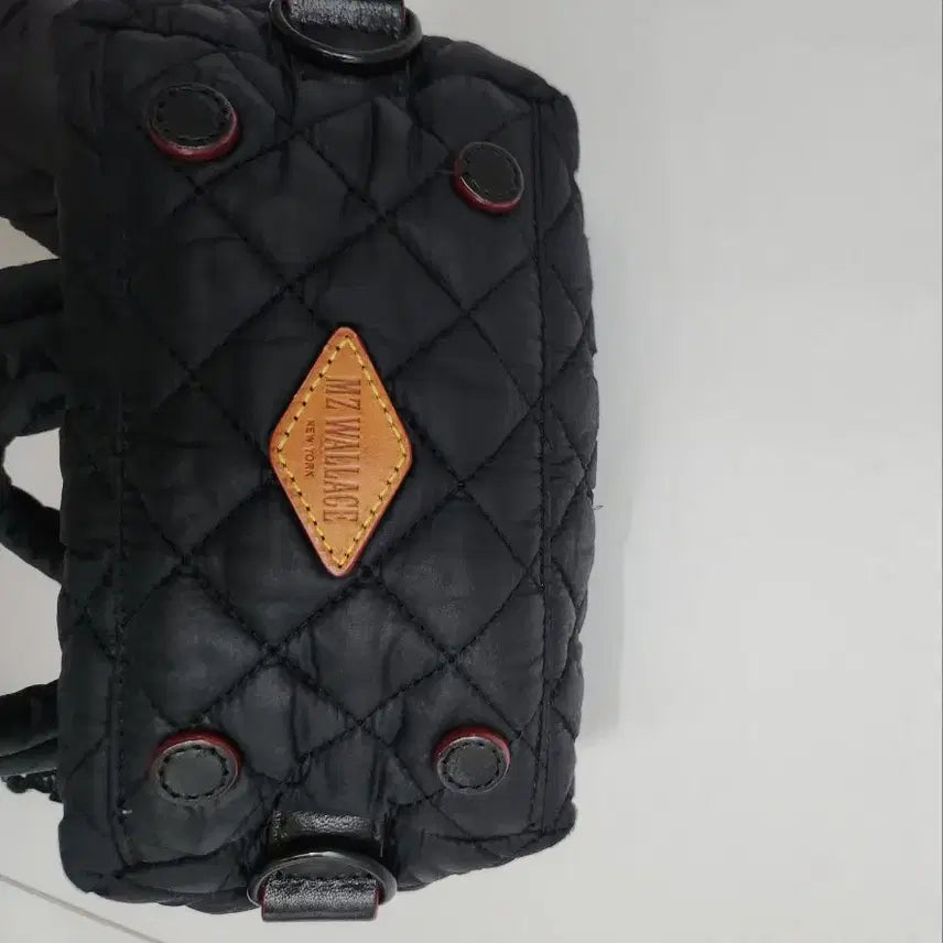 [BUNJANG] MZ Wallace Quilted Tote Bag Crossbody / [MZ WALLACE] 퀄팅가방 누빔가방 토트백 크로스백
