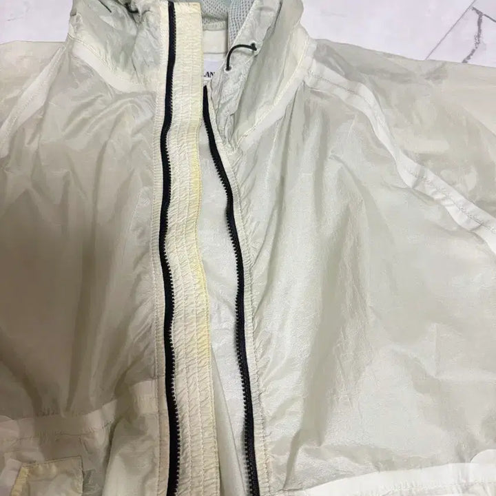 [SOLD OUT] 스톤아일랜드 멤브라나 바람막이 L