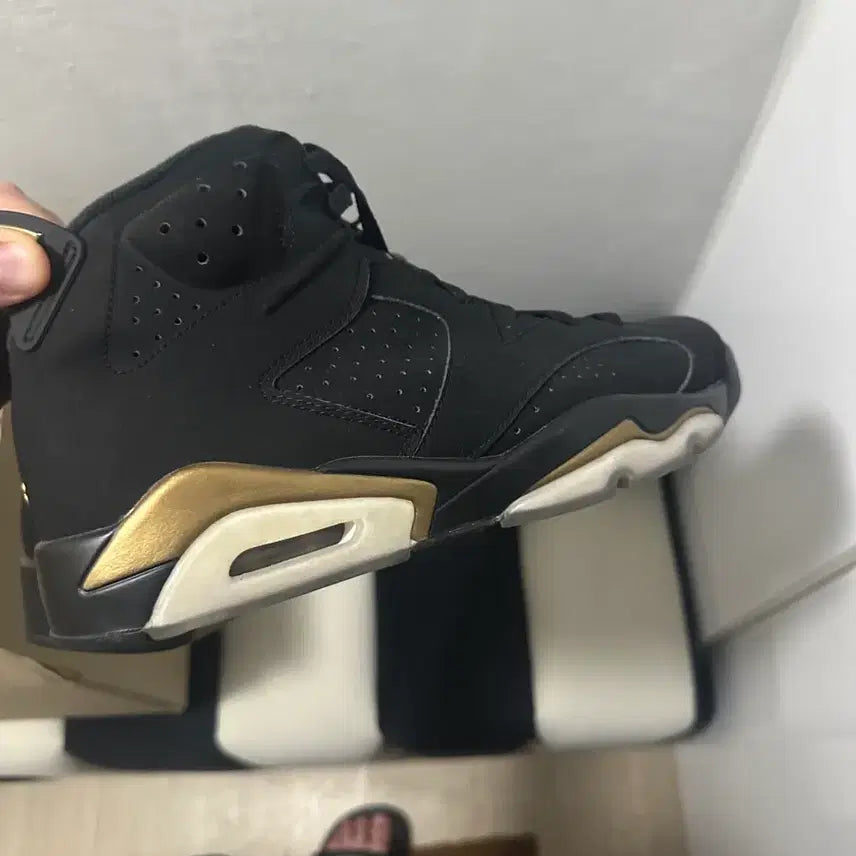 [BUNJANG] Jordan 6 Retro DMP Sneakers / 조던 6 레트로 DMP