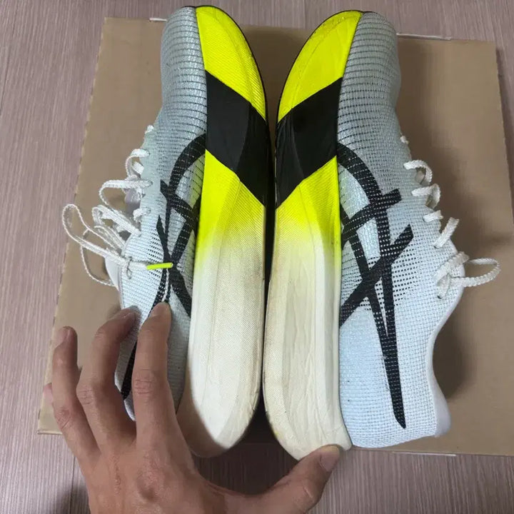 [BUNJANG] Asics Metaspeed Edge Paris Running Shoes 280mm / 아식스 메타스피드 엣지 파리 러닝화 280mm