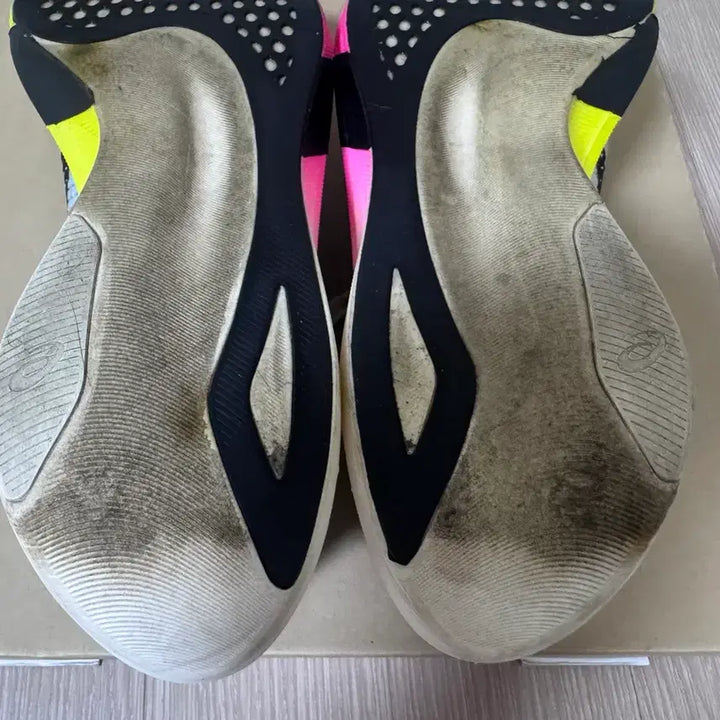 [BUNJANG] Asics Metaspeed Edge Paris Running Shoes 280mm / 아식스 메타스피드 엣지 파리 러닝화 280mm