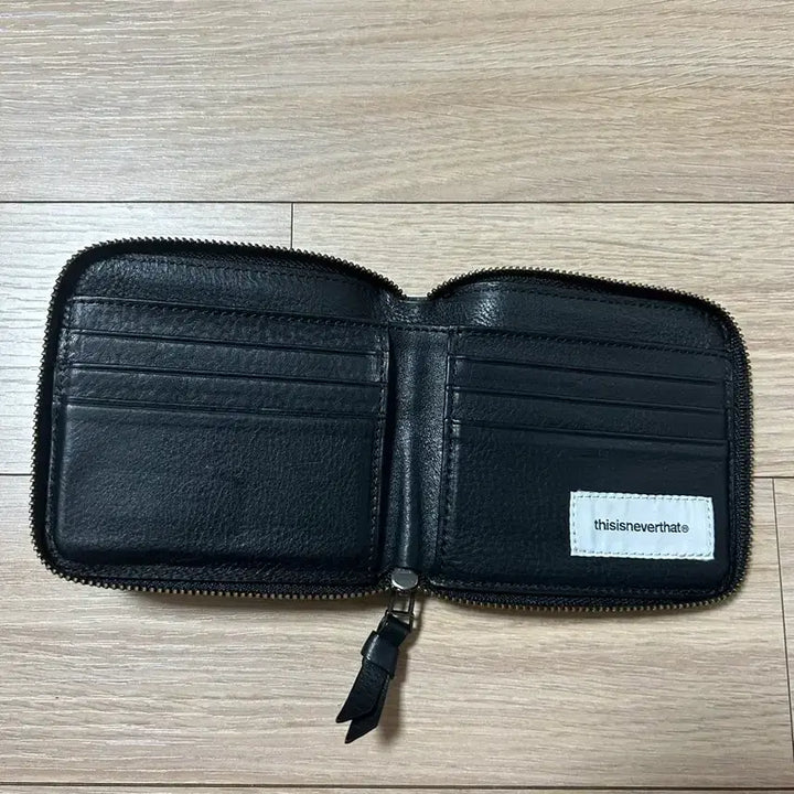 [BUNJANG] thisisneverthat Leather Zip Wallet / 디스이즈네버댓 소가죽 지갑