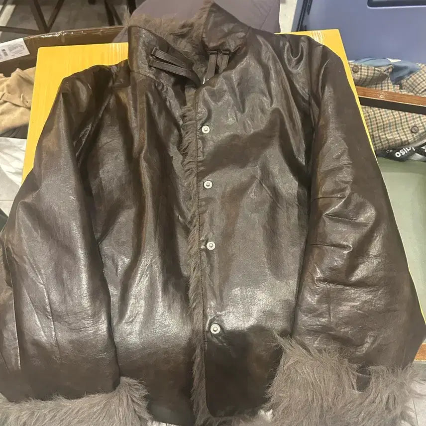 [SOLD OUT] 아비에무아 무스탕