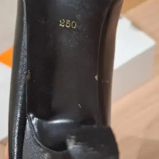 [BUNJANG] Black Cutout Pumps / 펌프스 구두
