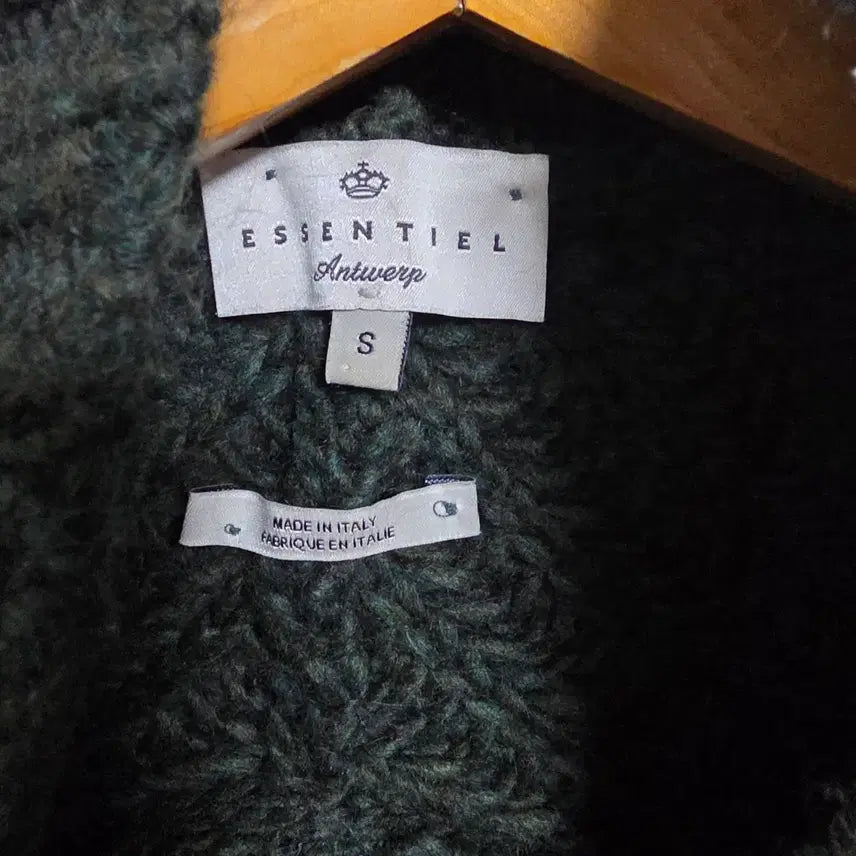 [BUNJANG] Essentiel Antwerp Mohair Blend Cardigan / [S] 에센셜 앤트워프 모헤어 혼방 가디건 (이태리 제)