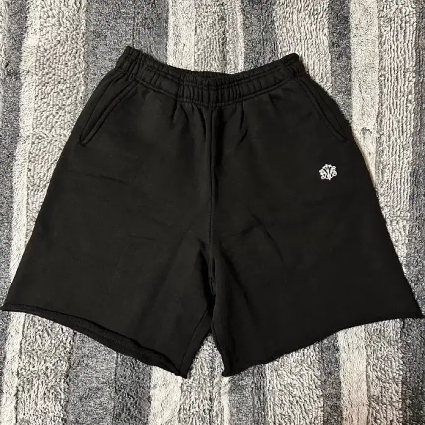 [SOLD OUT] 이니어 헤비웨이트 스웻 쇼츠 블랙 innir