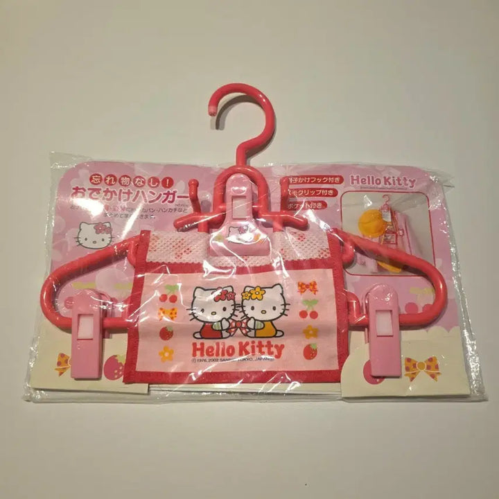 [BUNJANG] Hello Kitty Vintage Wall Hanger / 헬로키티 옷걸이 고전 키티 키티 방꾸템 키티 벽걸이