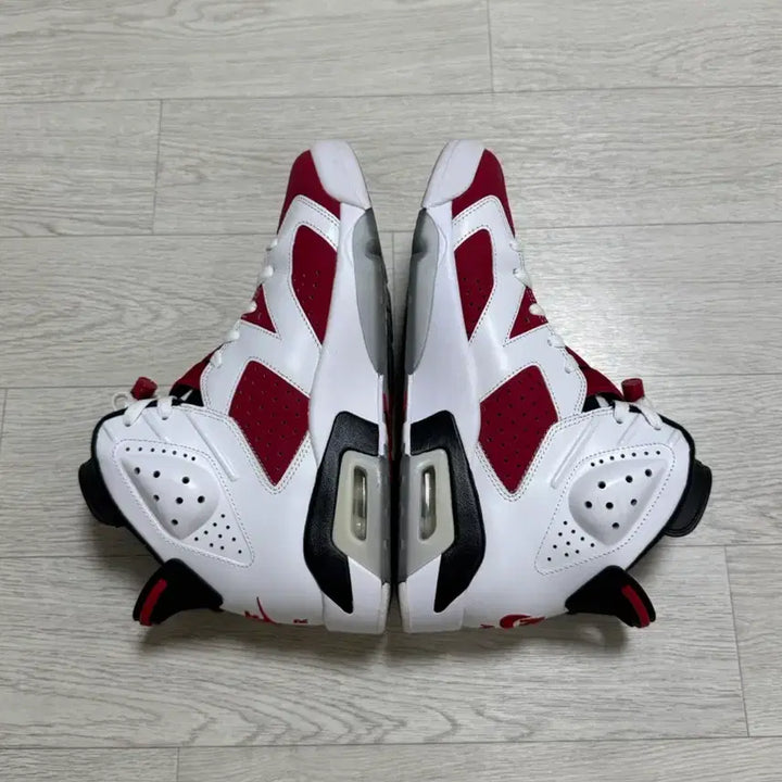 [BUNJANG] Nike Jordan 6 Carmine 2021 Sneakers / 조던 6 카마인 2021 275