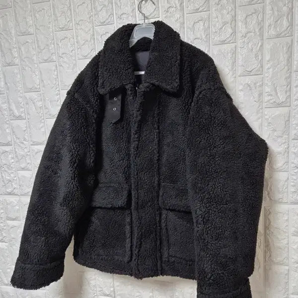[BUNJANG] TNGT Sherpa Goose Down Padded Jacket (Size 100) / TNGT 거위털 정품 쉐르파 남자 겨울 남성뽀글이집업구스다운패딩점퍼100