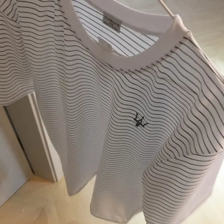 [BUNJANG] MASERATI Striped Cool Dry-Fit T-Shirt / MASERATI 마세라티 새옷 냉쿨 스트라이프 2종