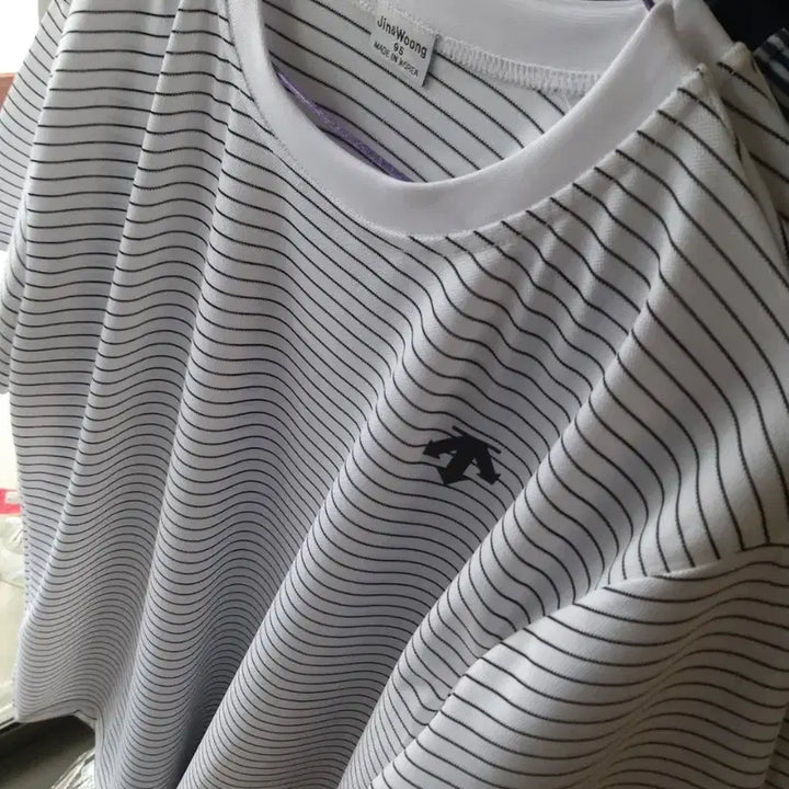 [BUNJANG] MASERATI Striped Cool Dry-Fit T-Shirt / MASERATI 마세라티 새옷 냉쿨 스트라이프 2종