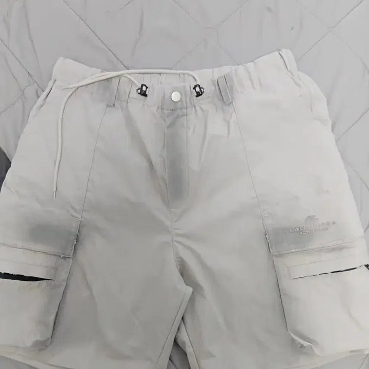 [SOLD OUT] 발렌시아가 카고 반바지 2XL