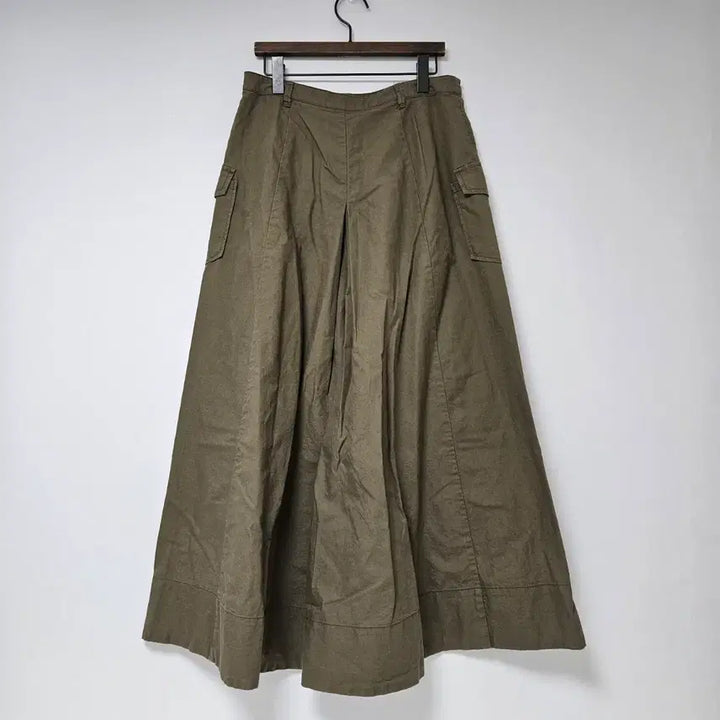 [SOLD OUT] 써스데이아일랜드 카키색 플리츠 롱 와이드 치마바지
