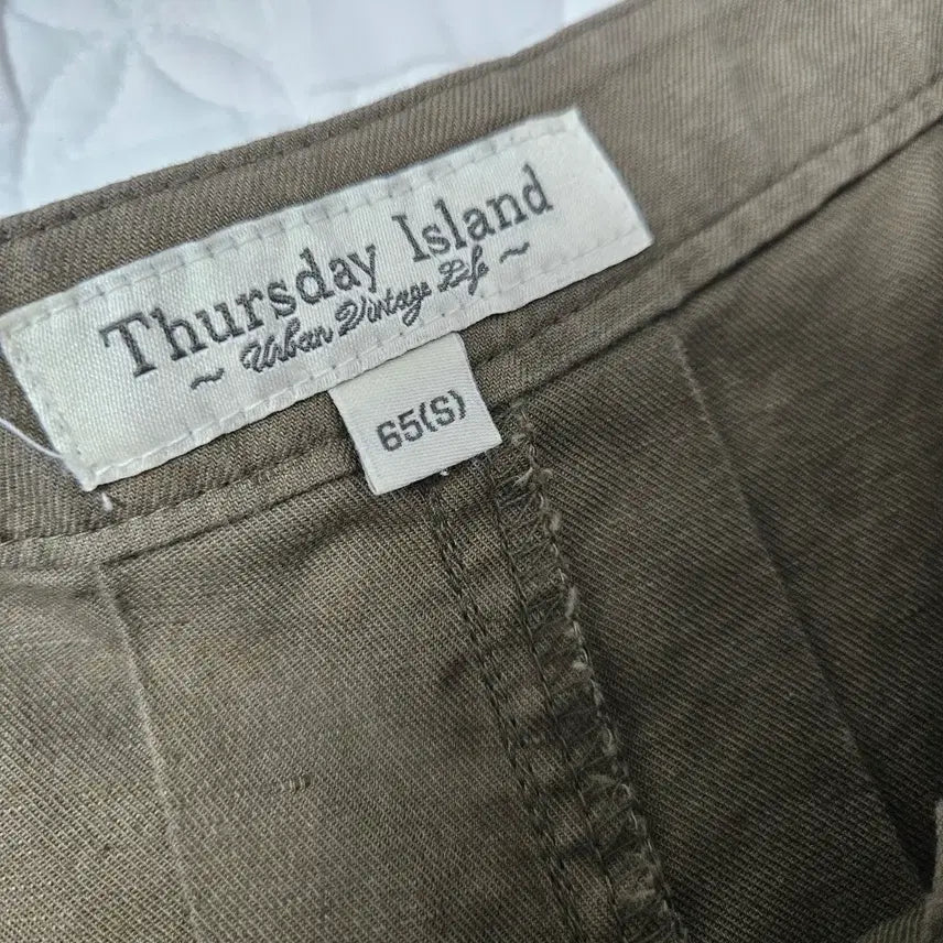 [SOLD OUT] 써스데이아일랜드 카키색 플리츠 롱 와이드 치마바지