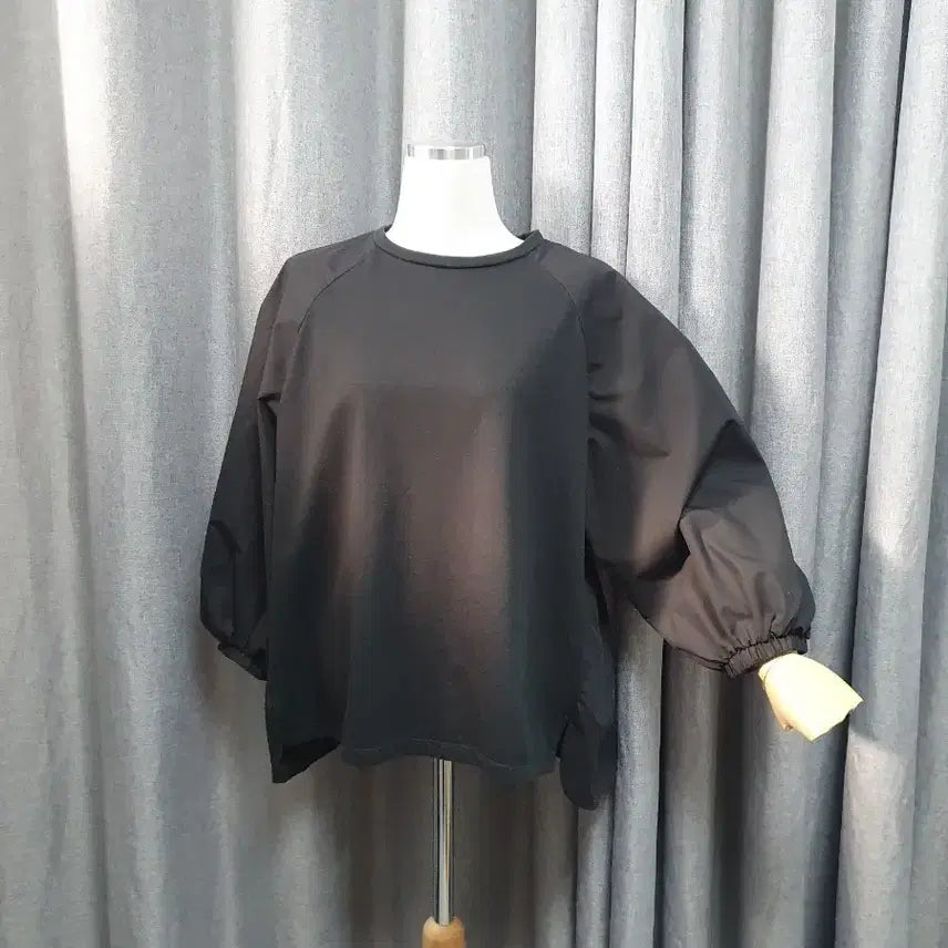 [BUNJANG] Black Puff Sleeve Vintage T-shirt / 77배색 퍼프 블랙티셔츠